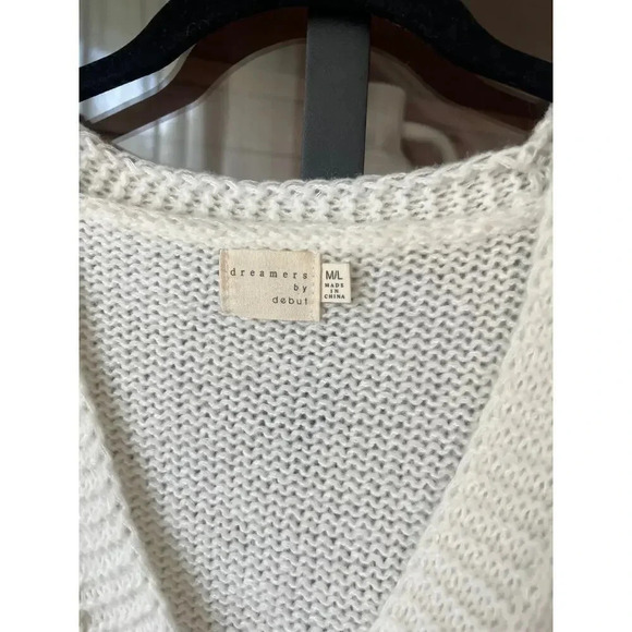 Knit cardigan crochet flowers floral ivory balloon sleeves button down vneck - Picture 5 of 7